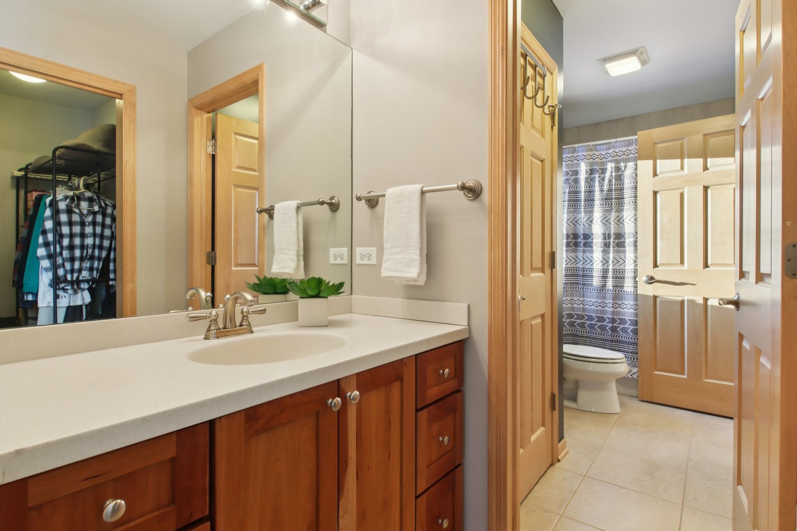 39716 Orchard Bluff Lane, Wadsworth, IL 60083