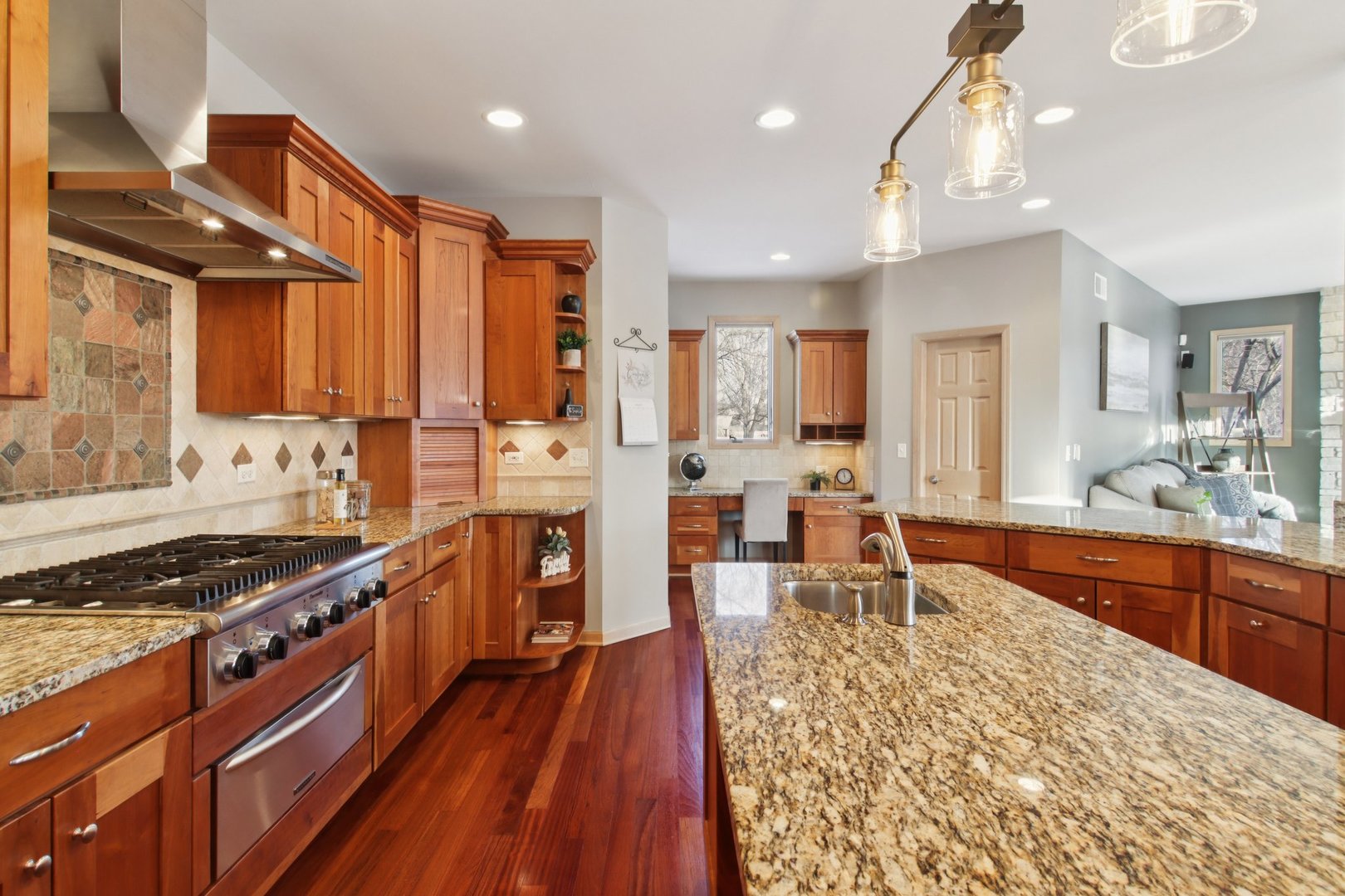 39716 Orchard Bluff Lane, Wadsworth, IL 60083