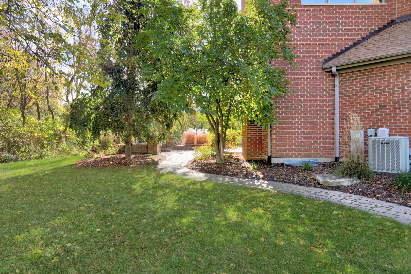 39716 Orchard Bluff Lane, Wadsworth, IL 60083