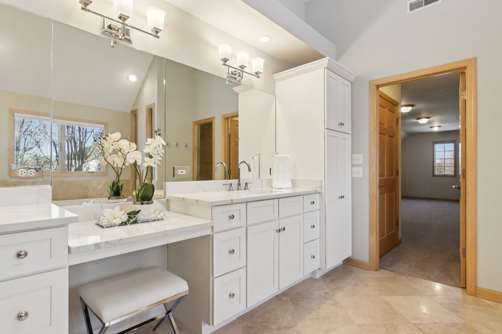 39716 Orchard Bluff Lane, Wadsworth, IL 60083