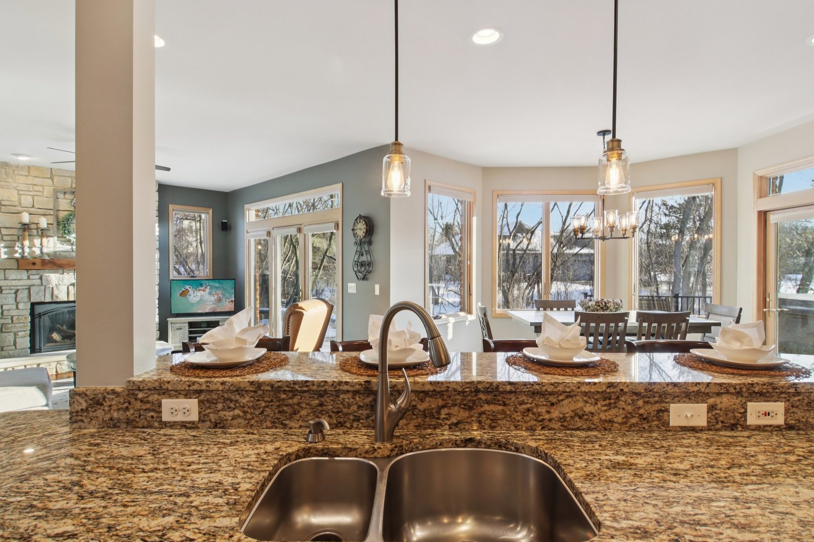 39716 Orchard Bluff Lane, Wadsworth, IL 60083