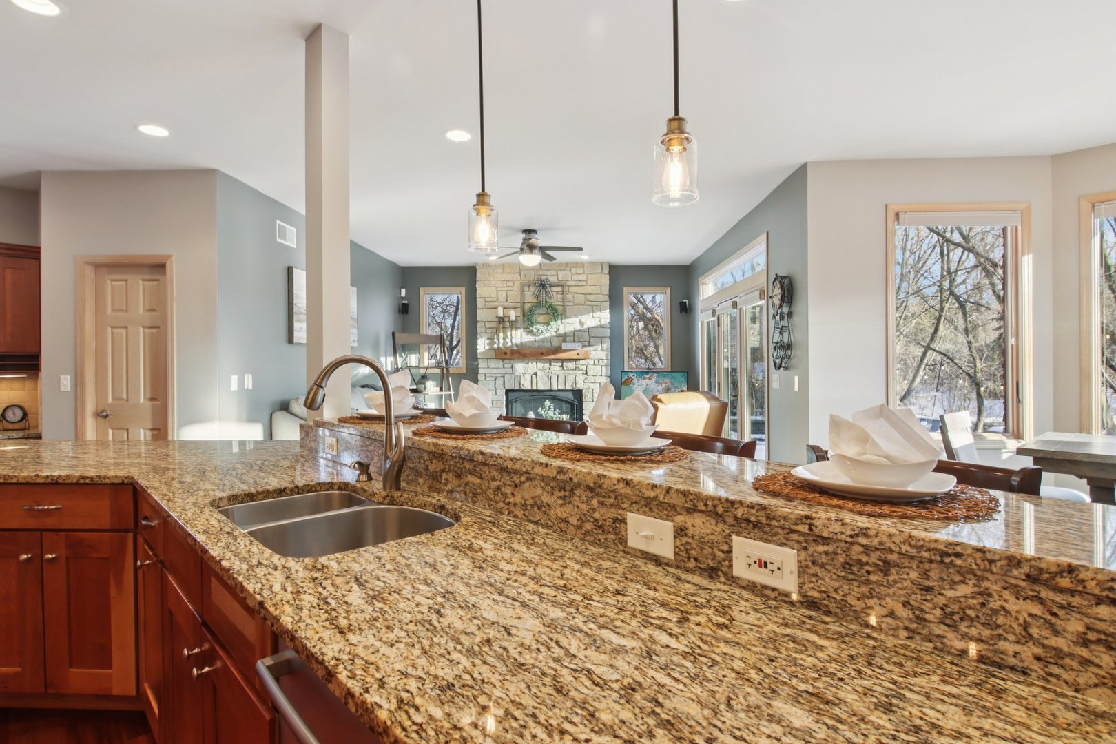 39716 Orchard Bluff Lane, Wadsworth, IL 60083