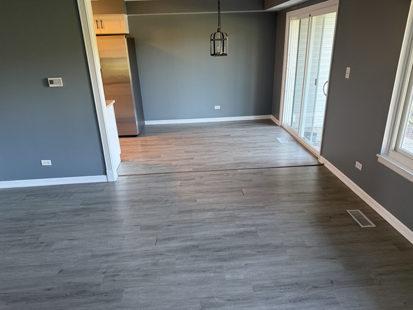 1319 Kingsbury Drive #2, Hanover Park, IL 60133