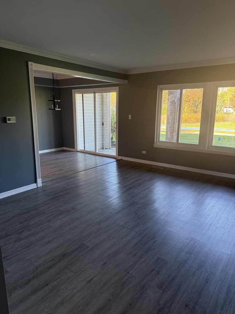 1319 Kingsbury Drive #2, Hanover Park, IL 60133