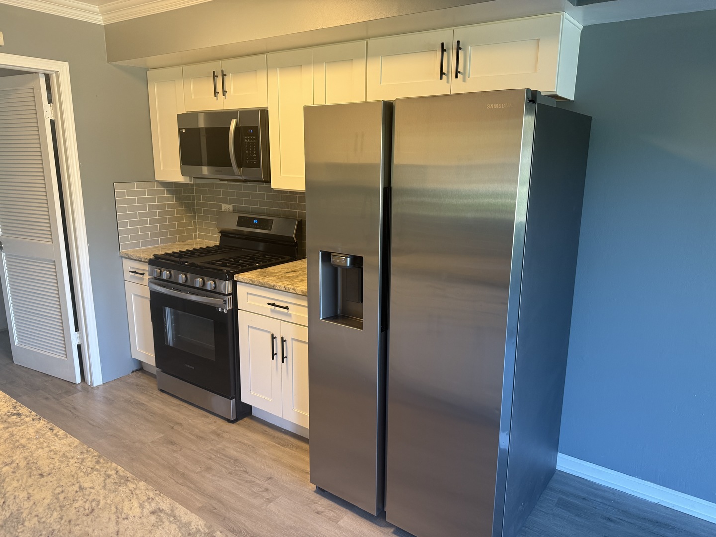 1319 Kingsbury Drive #2, Hanover Park, IL 60133