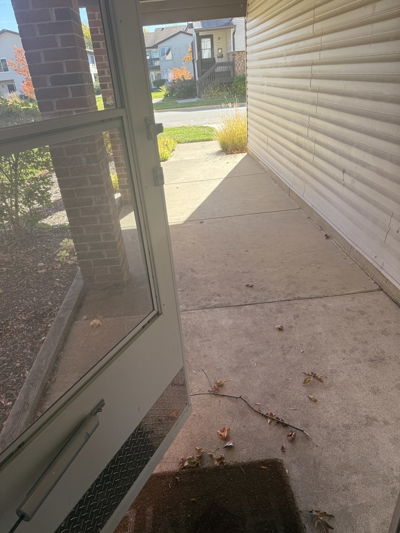 1319 Kingsbury Drive #2, Hanover Park, IL 60133