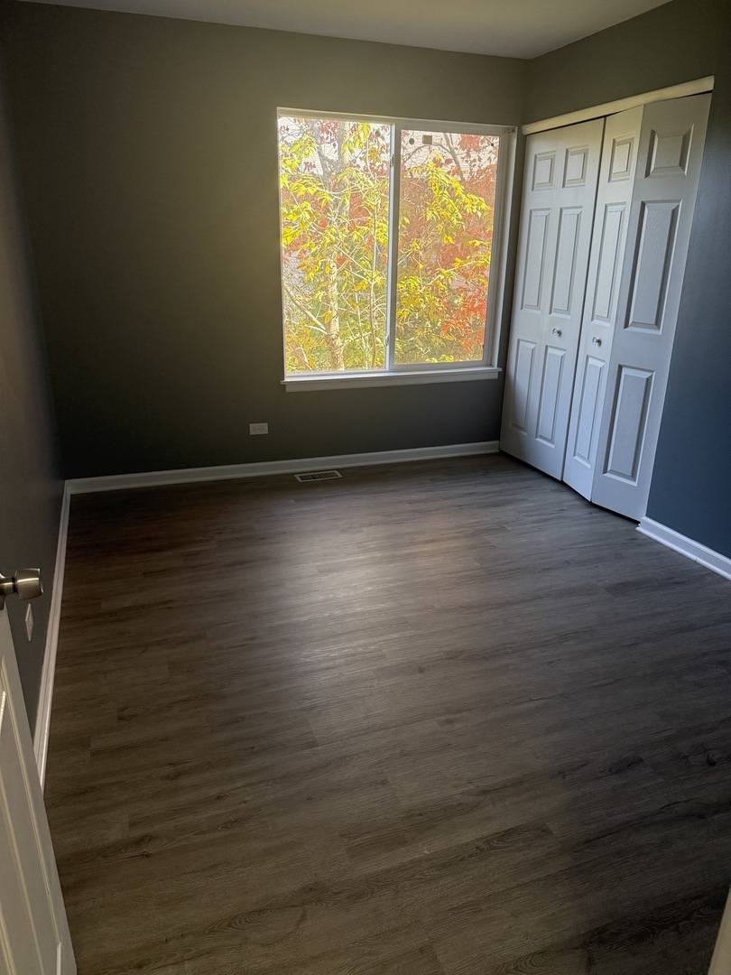 1319 Kingsbury Drive #2, Hanover Park, IL 60133