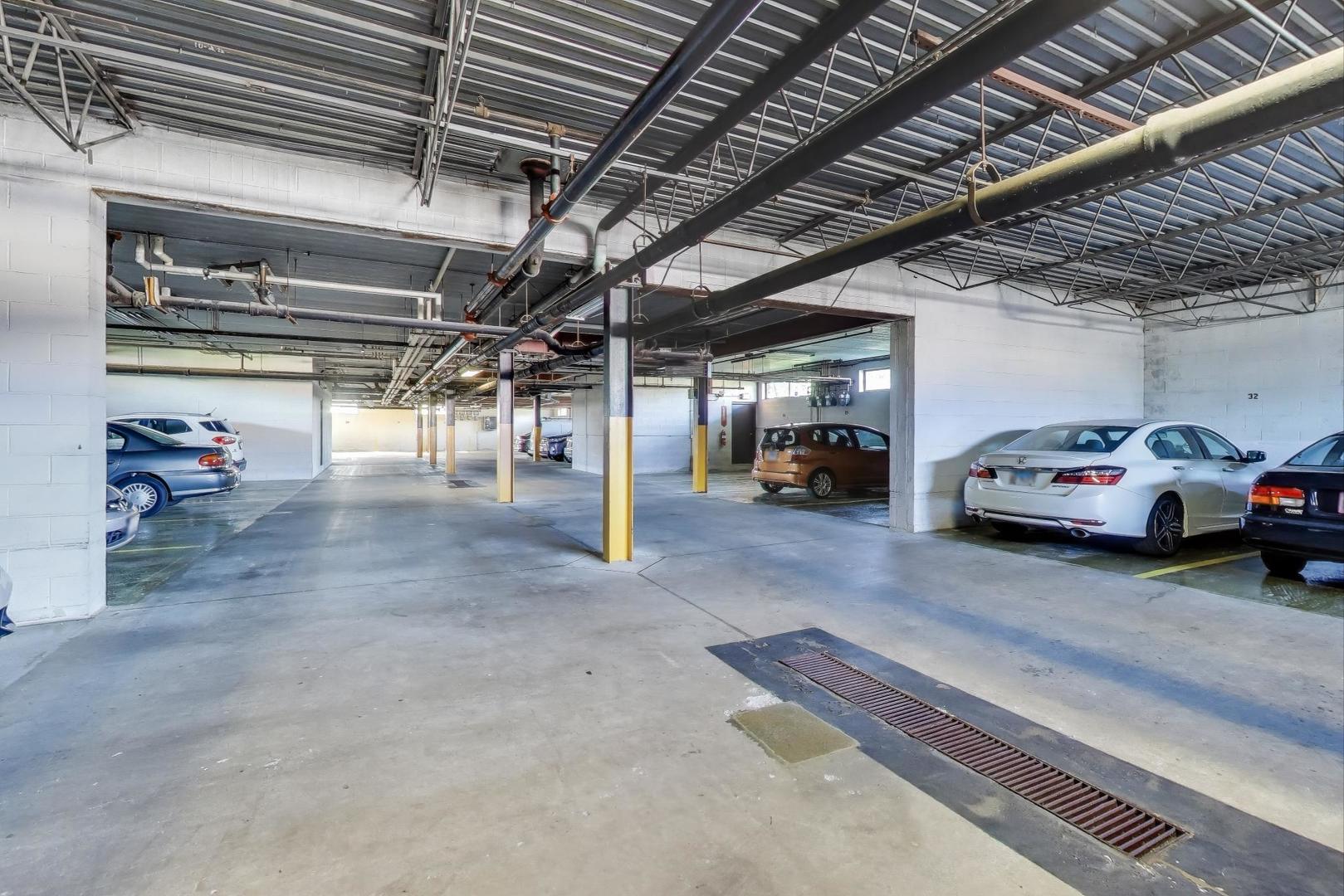 7707 W Irving Park Road #303, Chicago, IL 60634