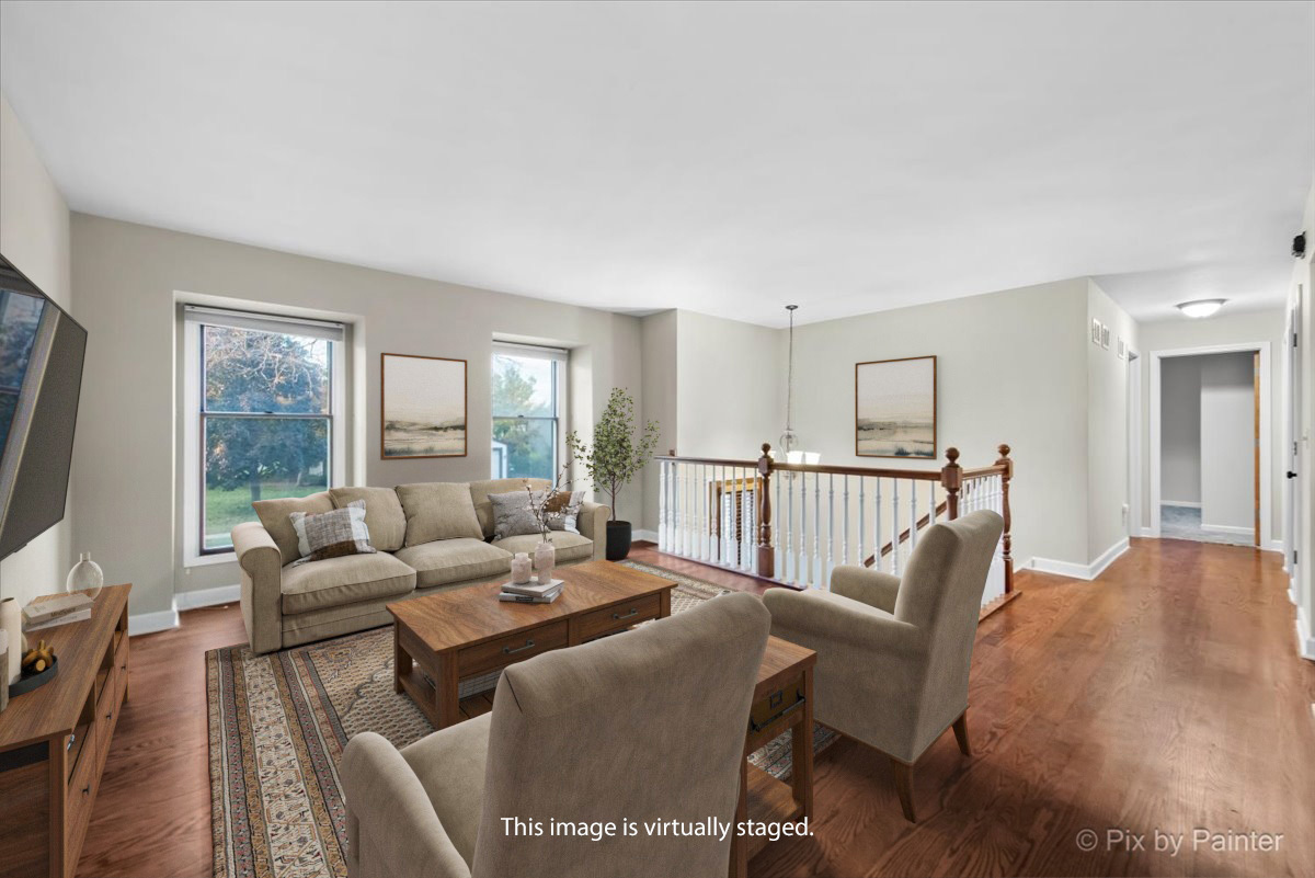 1125 Darby Lane, Roselle, IL 60172