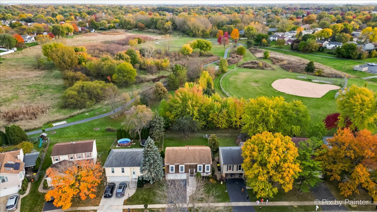 1125 Darby Lane, Roselle, IL 60172