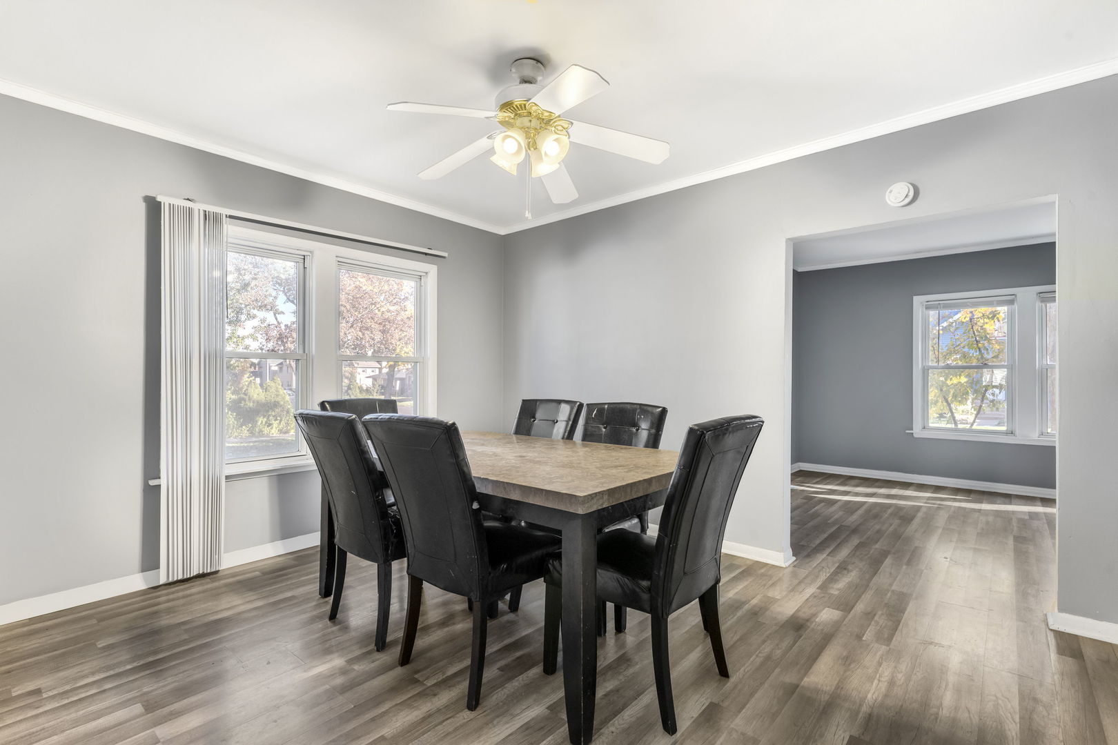 5402 S 73rd Avenue, Summit, IL 60501