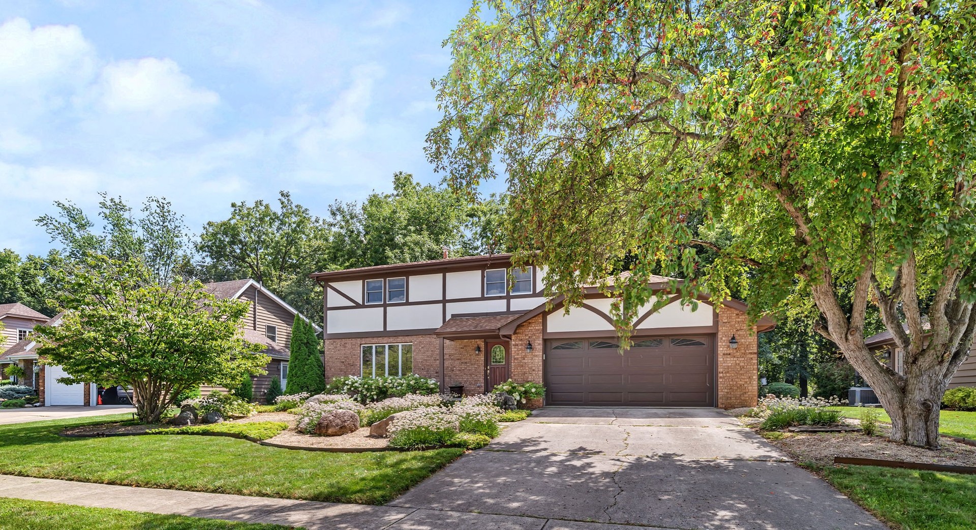 1007 Windsor Drive, Shorewood, IL 60404