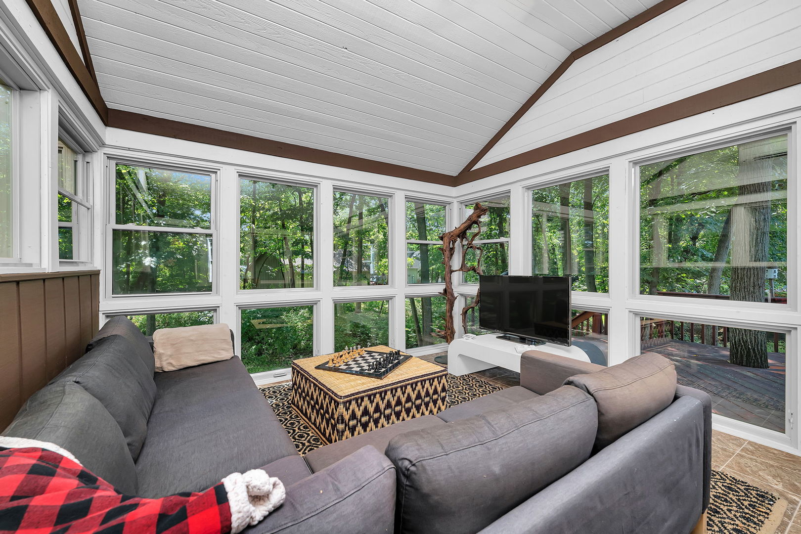 1007 Windsor Drive, Shorewood, IL 60404