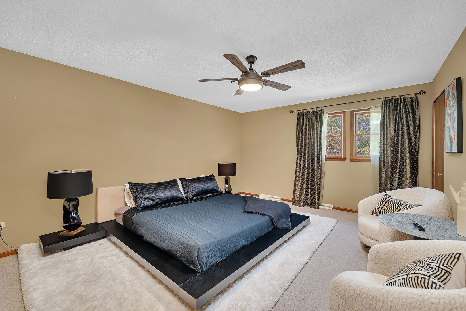 1007 Windsor Drive, Shorewood, IL 60404