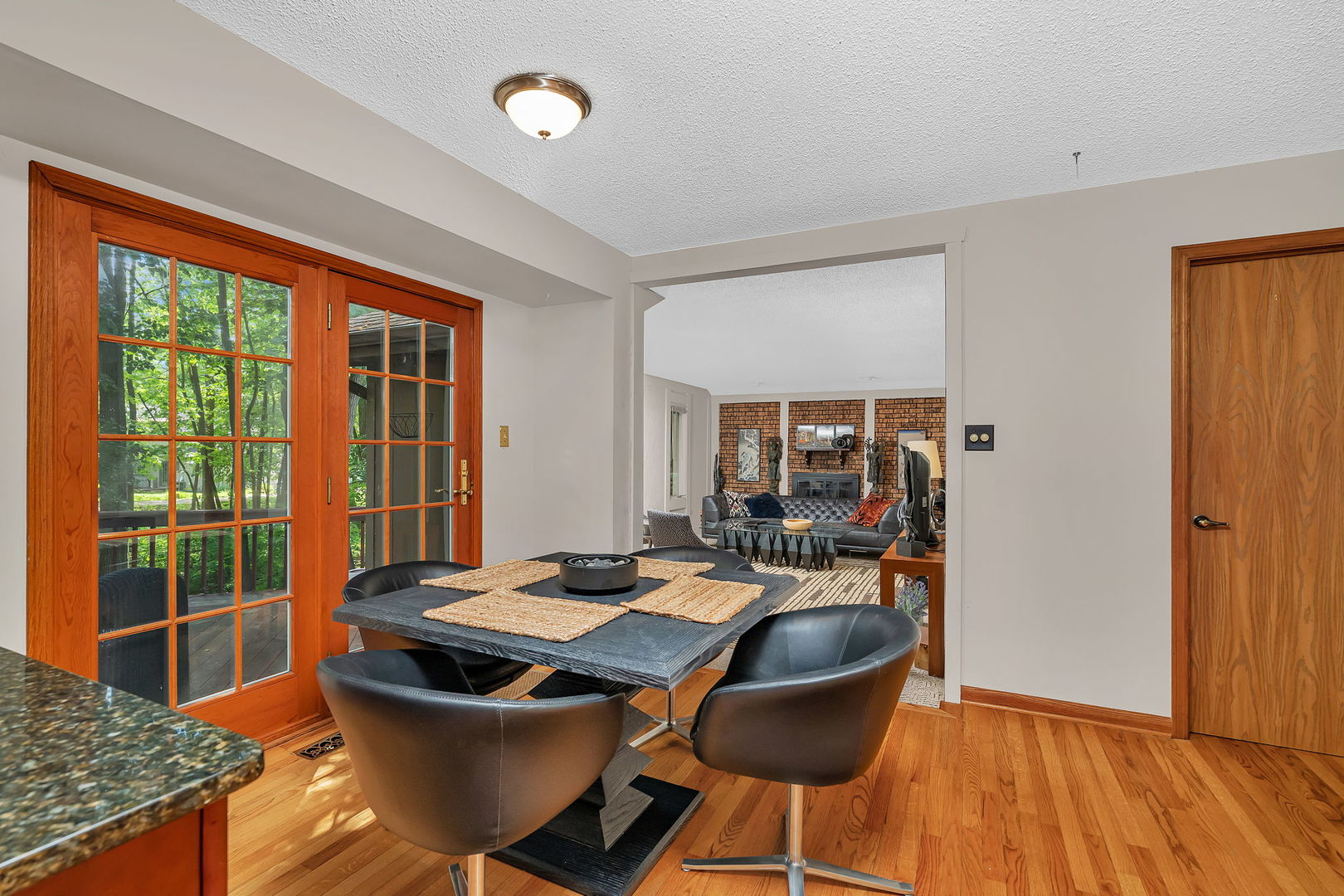 1007 Windsor Drive, Shorewood, IL 60404