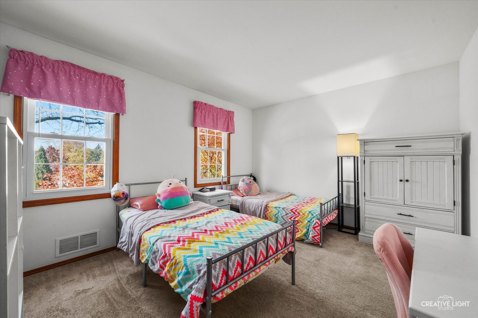 1348 Midway Avenue, St. Charles, IL 60174