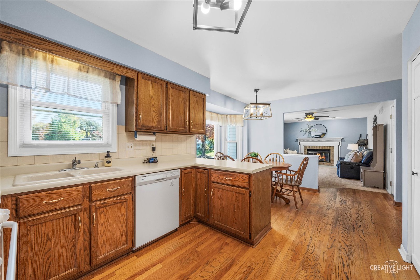 1348 Midway Avenue, St. Charles, IL 60174