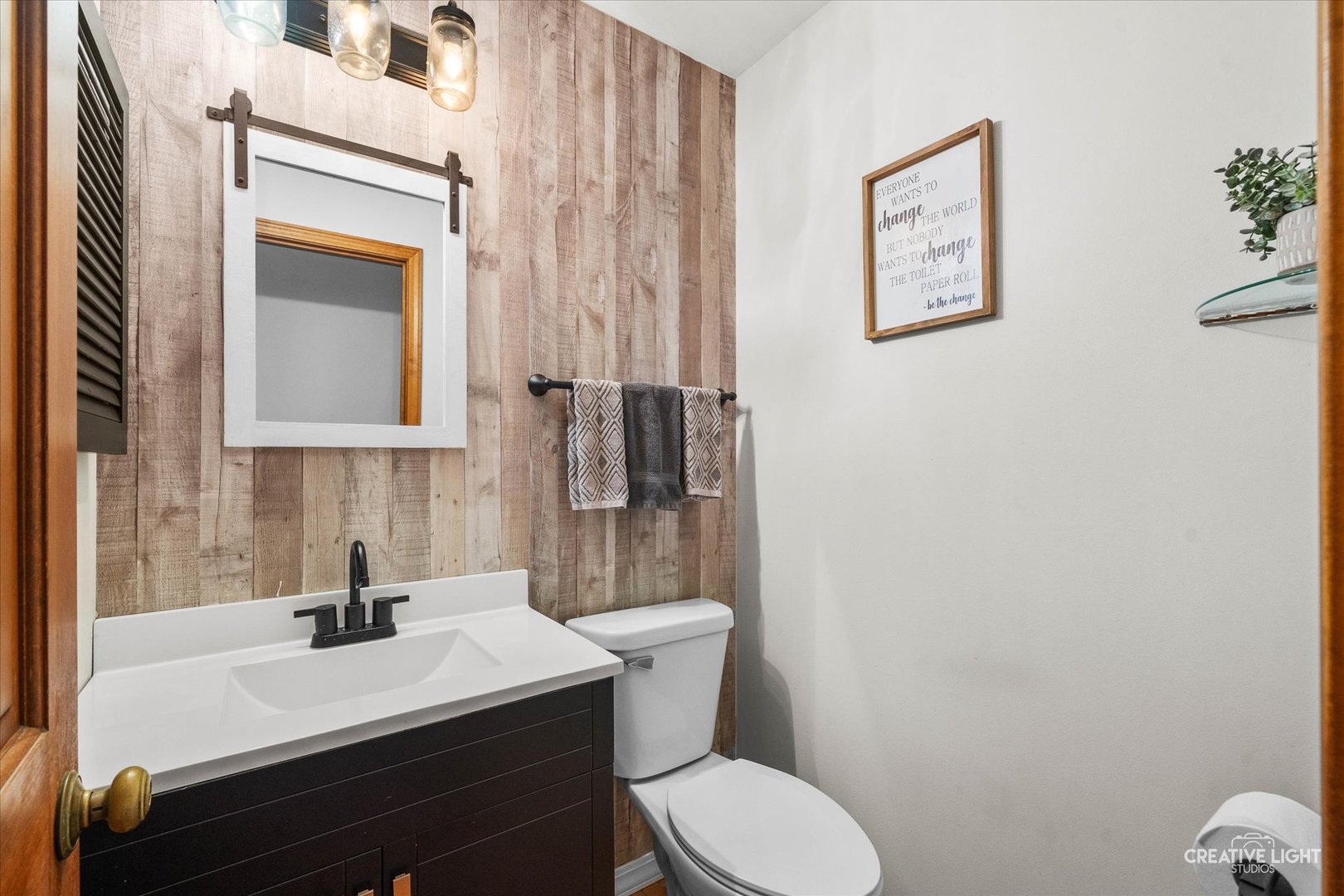 1348 Midway Avenue, St. Charles, IL 60174