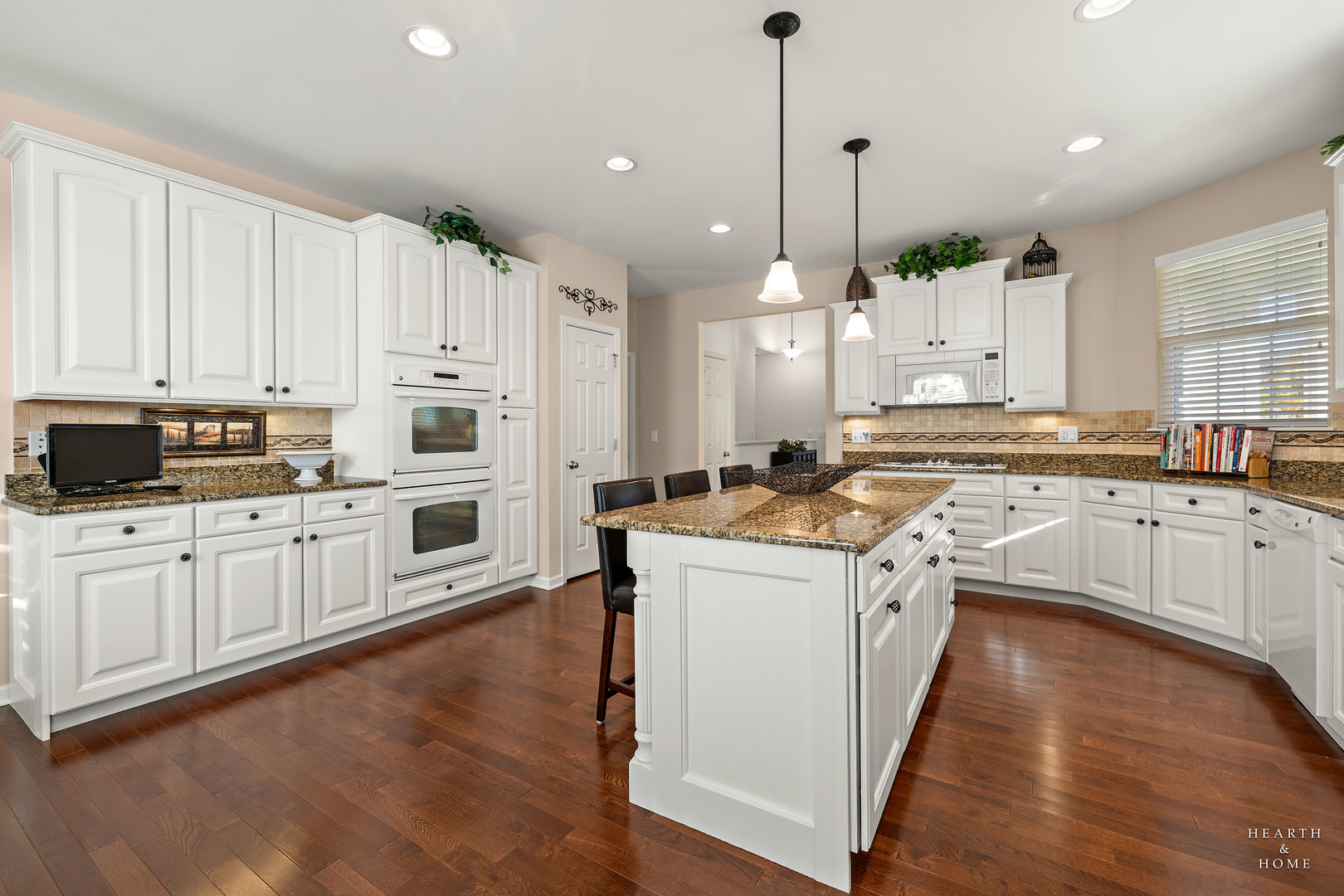 1204 John Hancock Drive, Bolingbrook, IL 60490