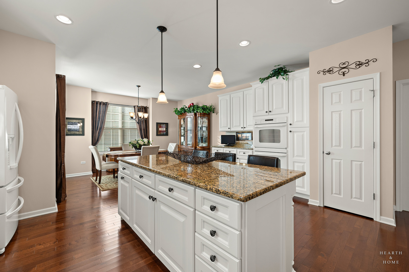 1204 John Hancock Drive, Bolingbrook, IL 60490