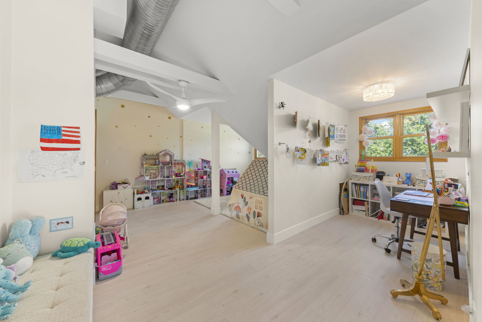 8S452 Bell Drive, Naperville, IL 60565