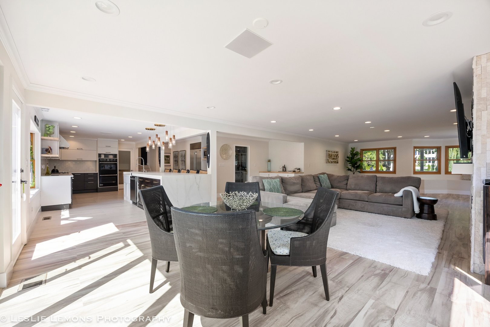 8S452 Bell Drive, Naperville, IL 60565