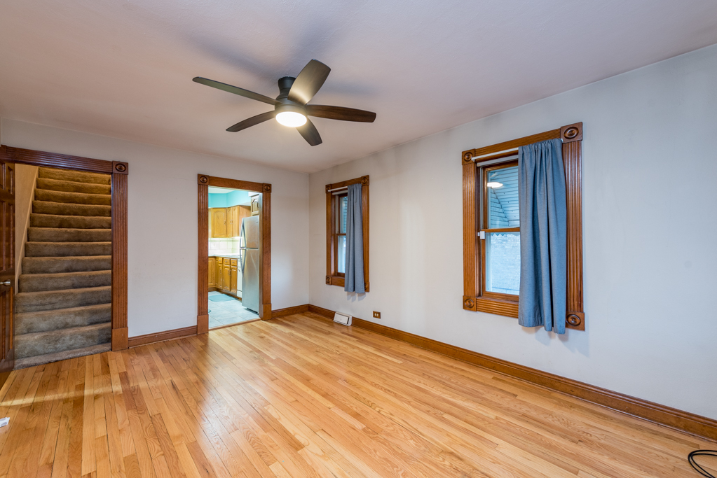 49 S Lewis Avenue, Waukegan, IL 60085