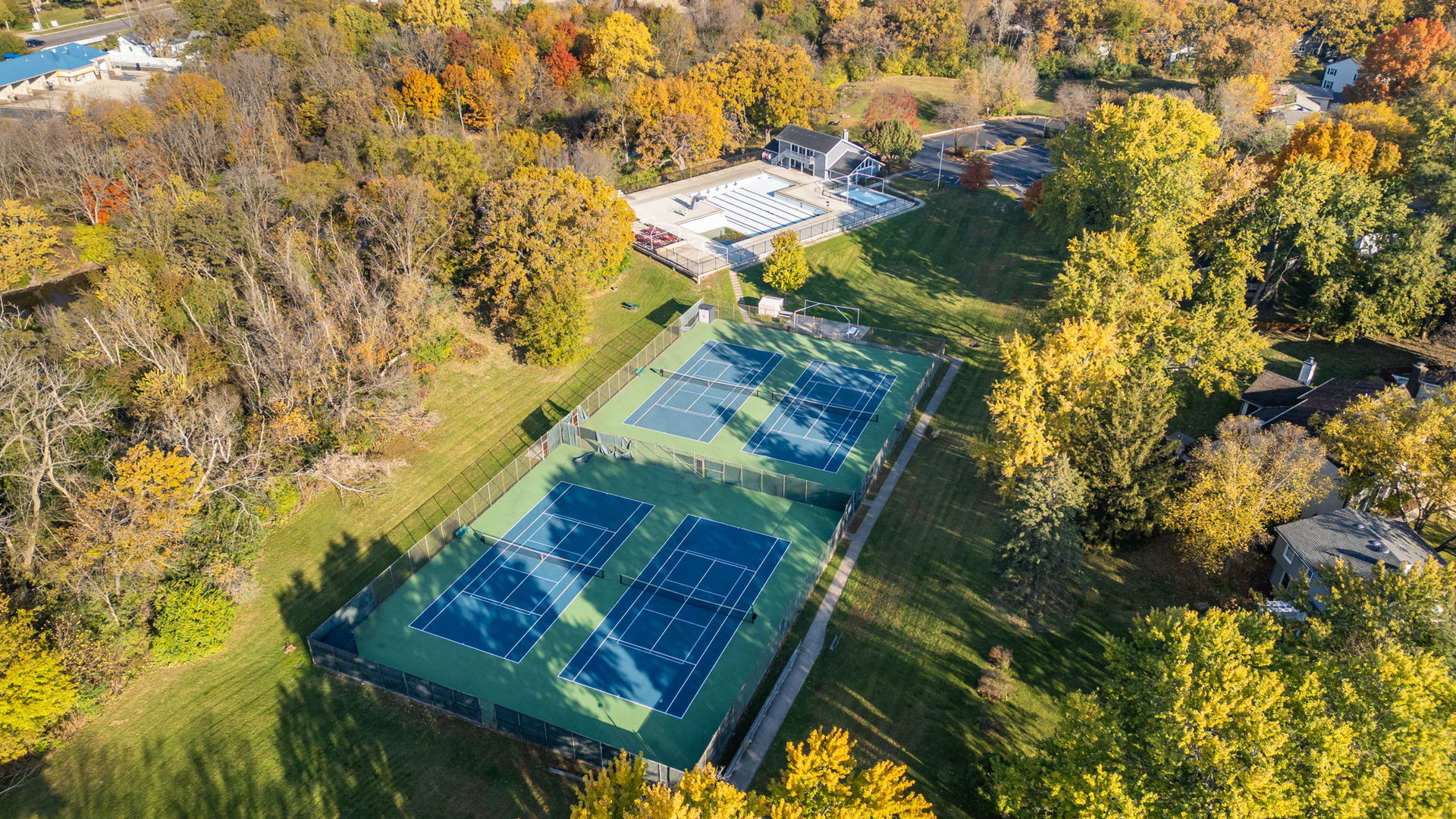 302 Carriage Hill Road, Naperville, IL 60565