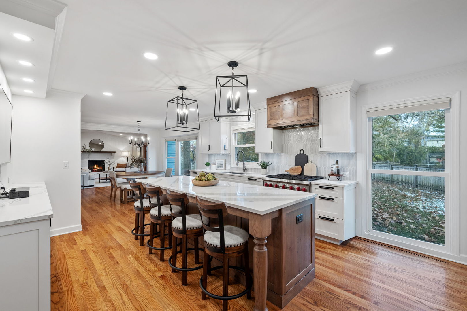 302 Carriage Hill Road, Naperville, IL 60565