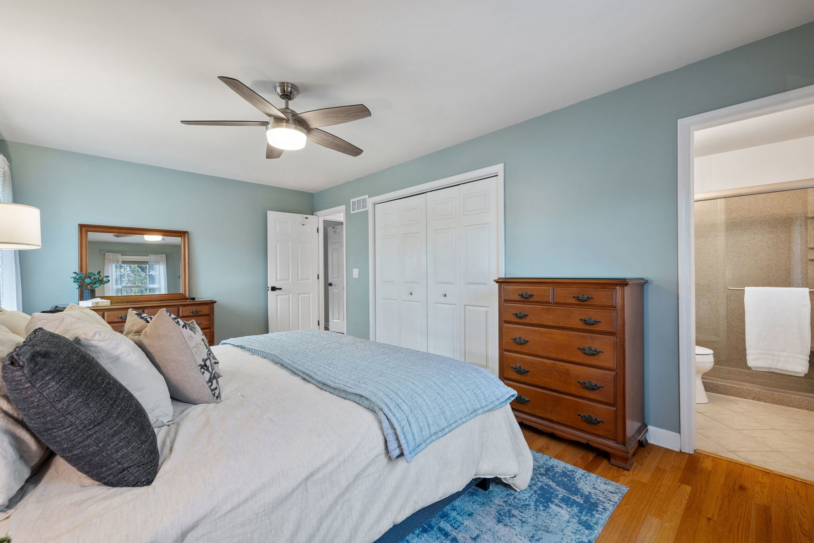 302 Carriage Hill Road, Naperville, IL 60565