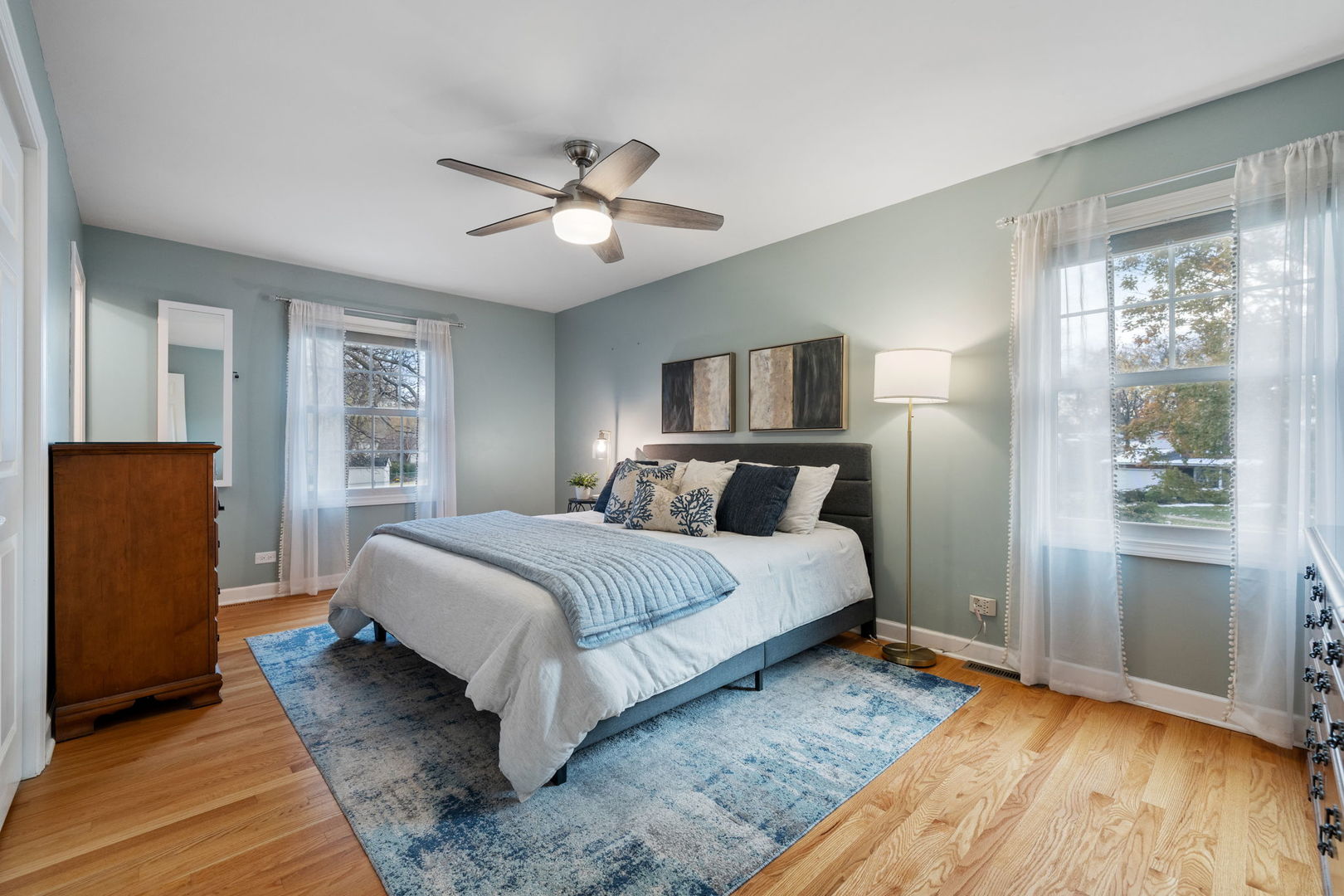 302 Carriage Hill Road, Naperville, IL 60565