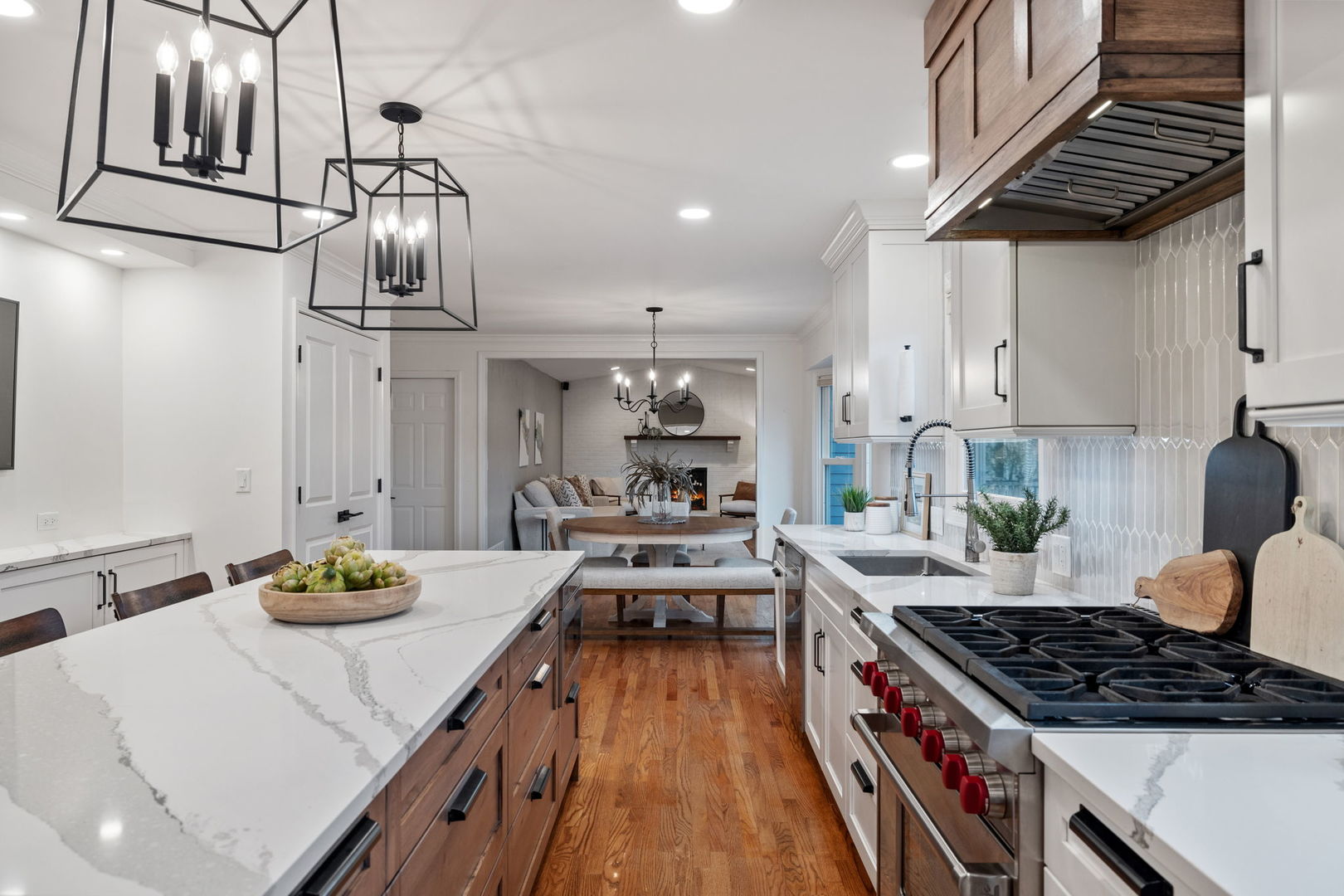 302 Carriage Hill Road, Naperville, IL 60565