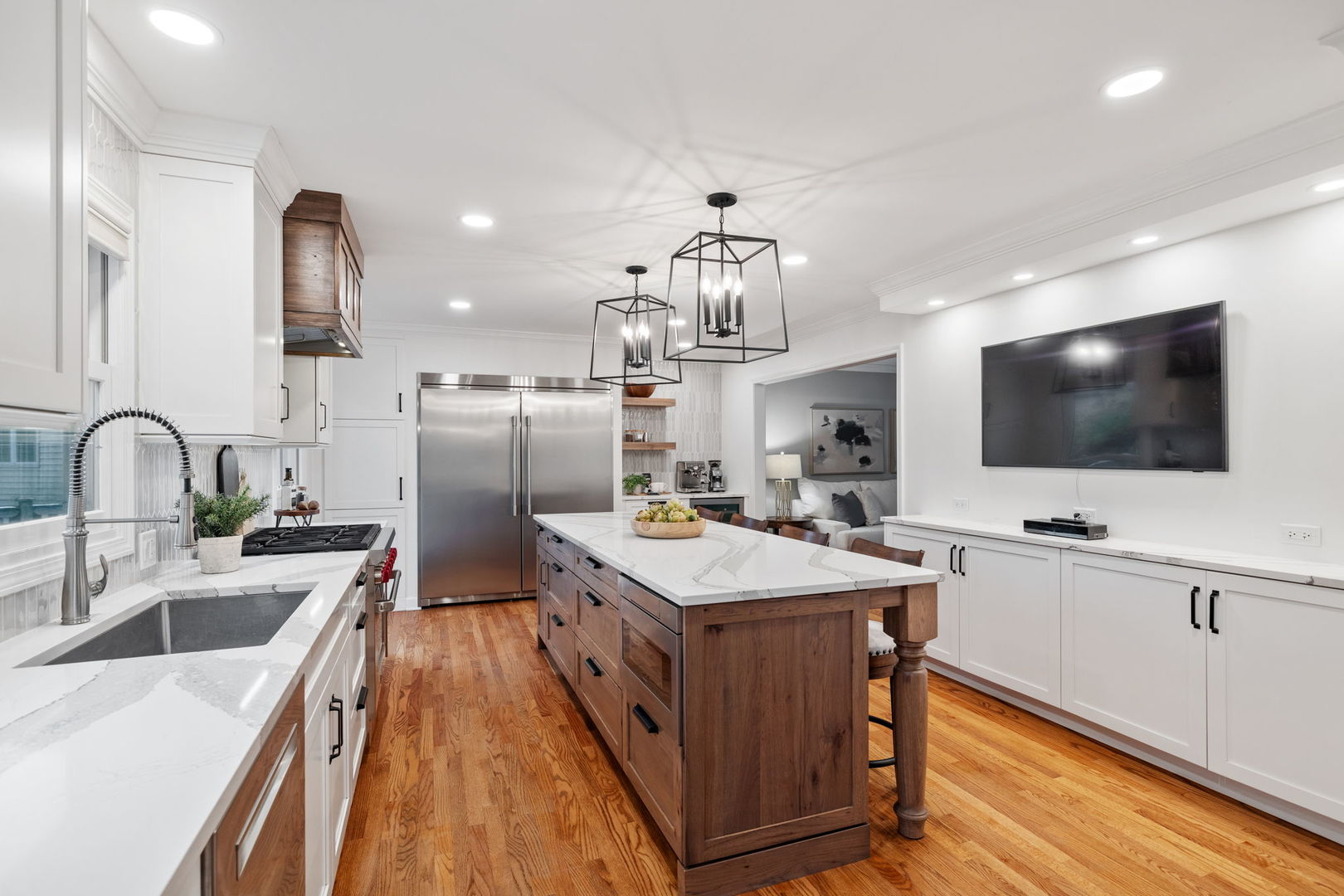 302 Carriage Hill Road, Naperville, IL 60565