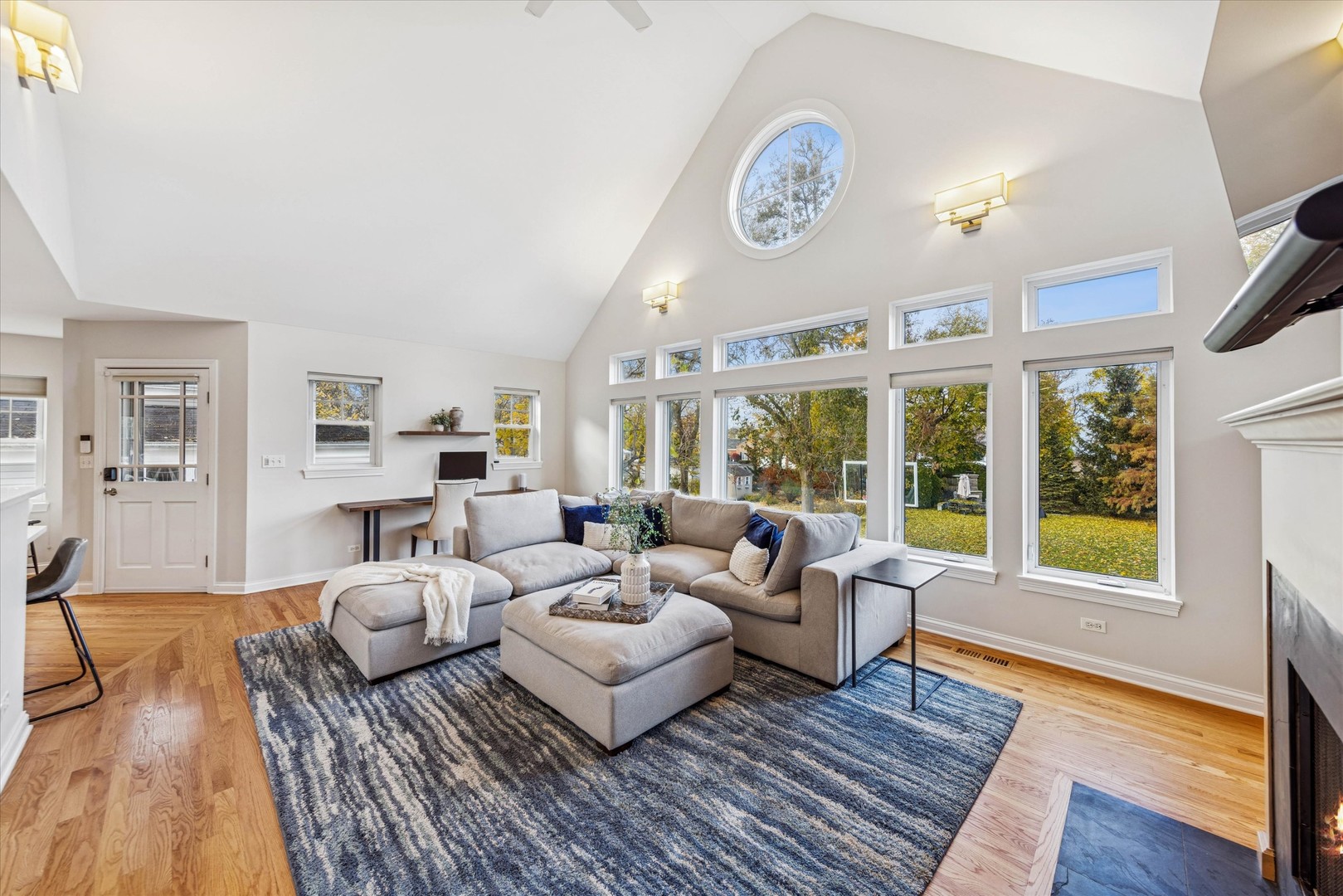 580 Hillside Avenue, Glen Ellyn, IL 60137