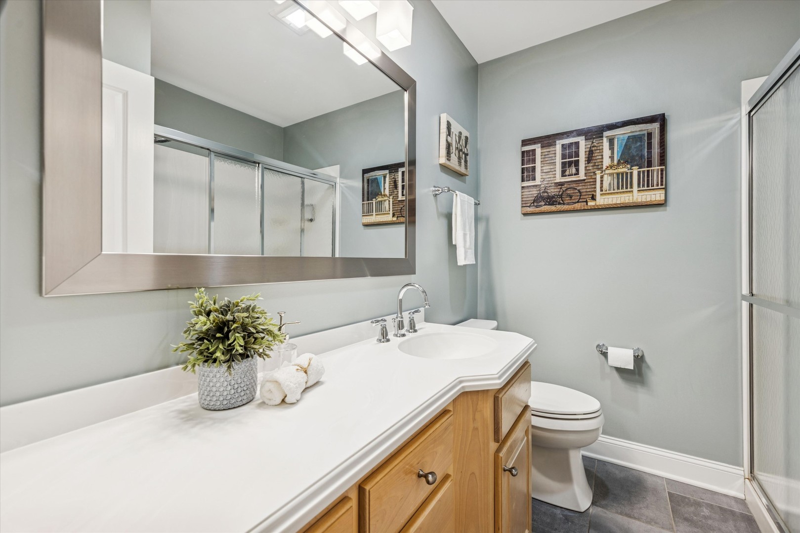 580 Hillside Avenue, Glen Ellyn, IL 60137