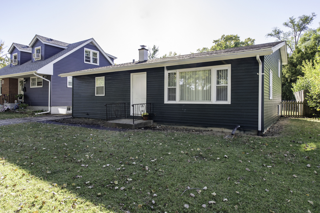 2212 Horeb Avenue, Zion, IL 60099