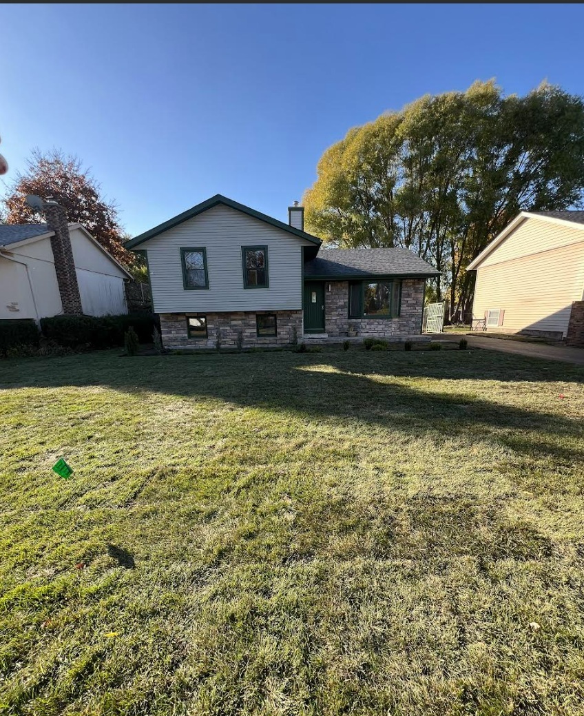 20564 N Elizabeth Avenue, Prairie View, IL 60069