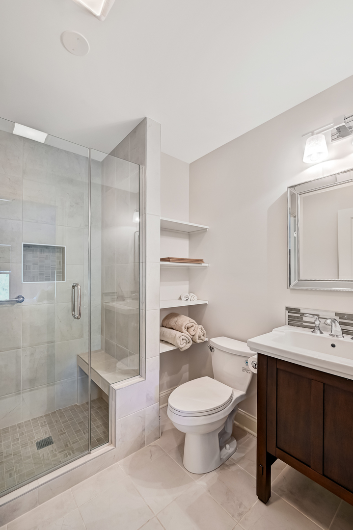 3 Westmoreland Lane, Naperville, IL 60540