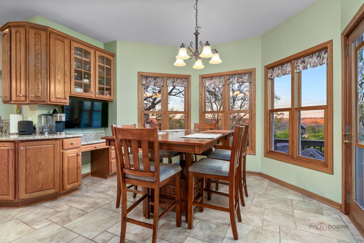 Spring Grove, IL 60081