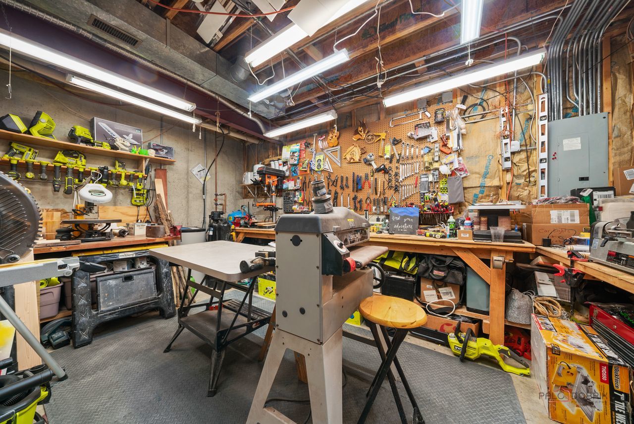 Spring Grove, IL 60081