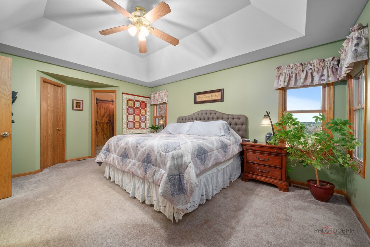 Spring Grove, IL 60081