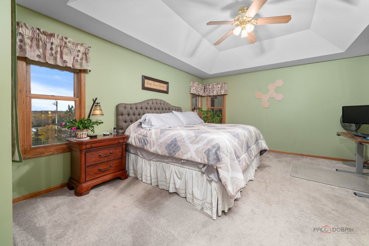 Spring Grove, IL 60081