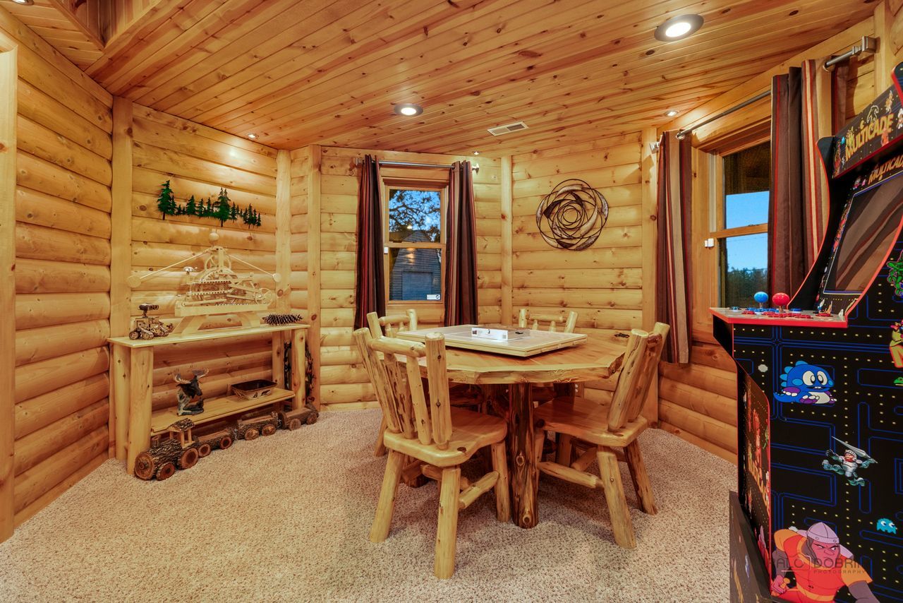 Spring Grove, IL 60081