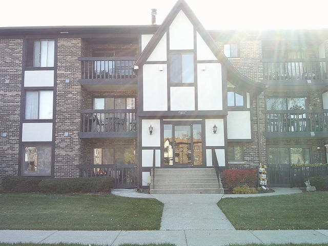 4855 W 137th Street #C01, Crestwood, IL 60418