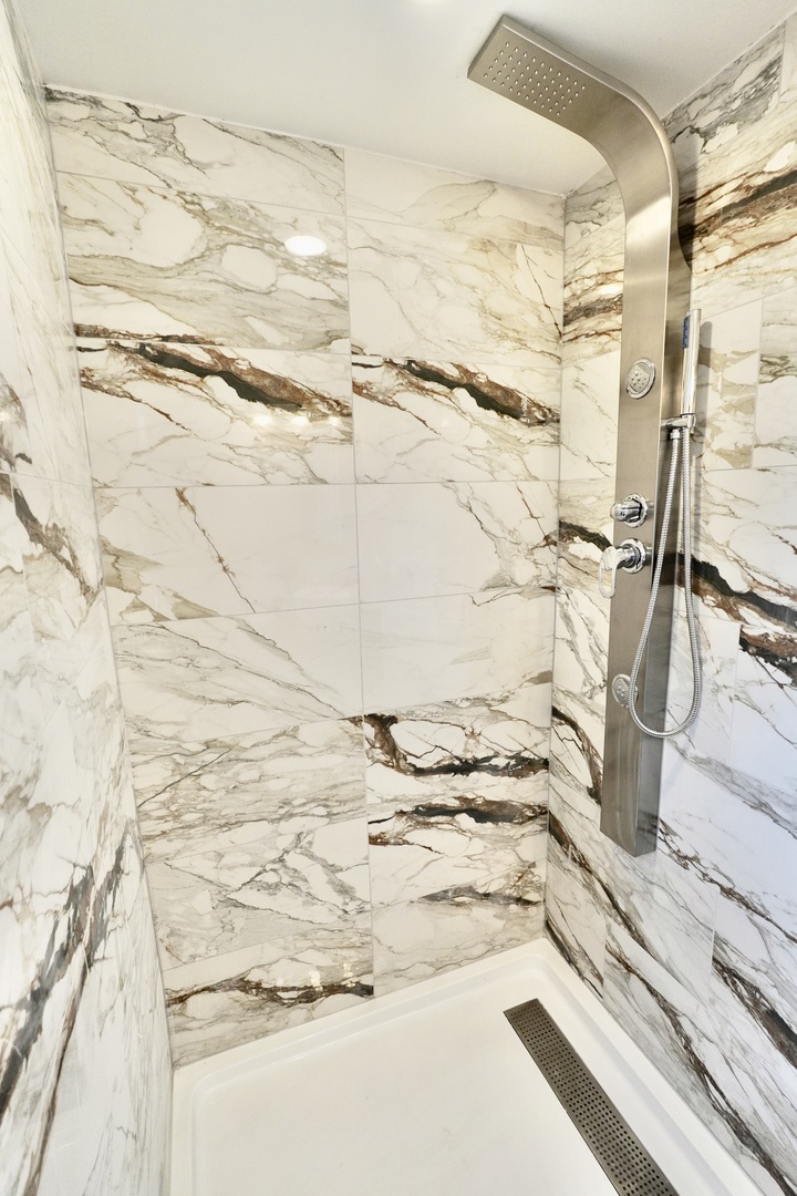 8734 S Honore Street, Chicago, IL 60620