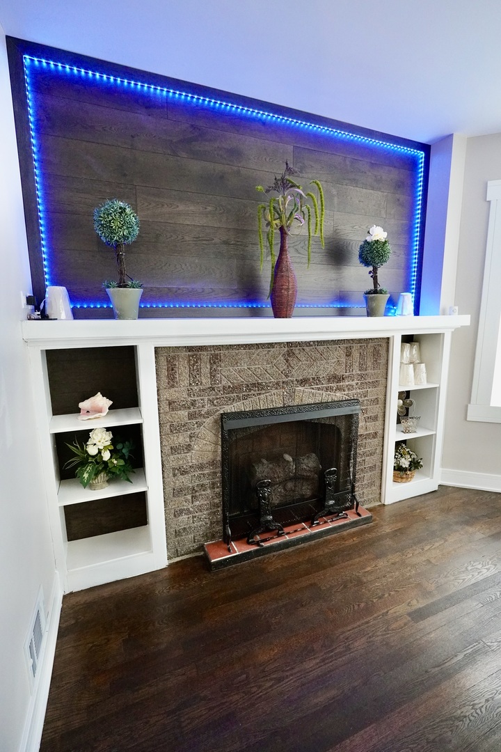 8734 S Honore Street, Chicago, IL 60620