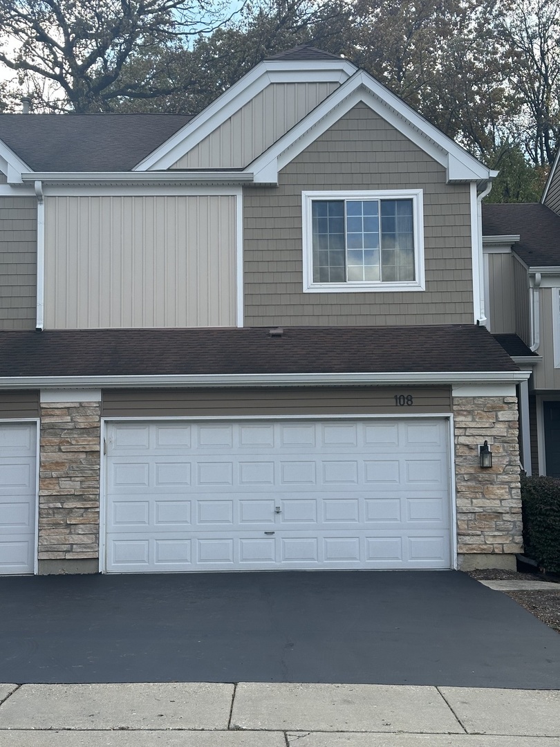 108 Locksley Drive, Streamwood, IL 60107