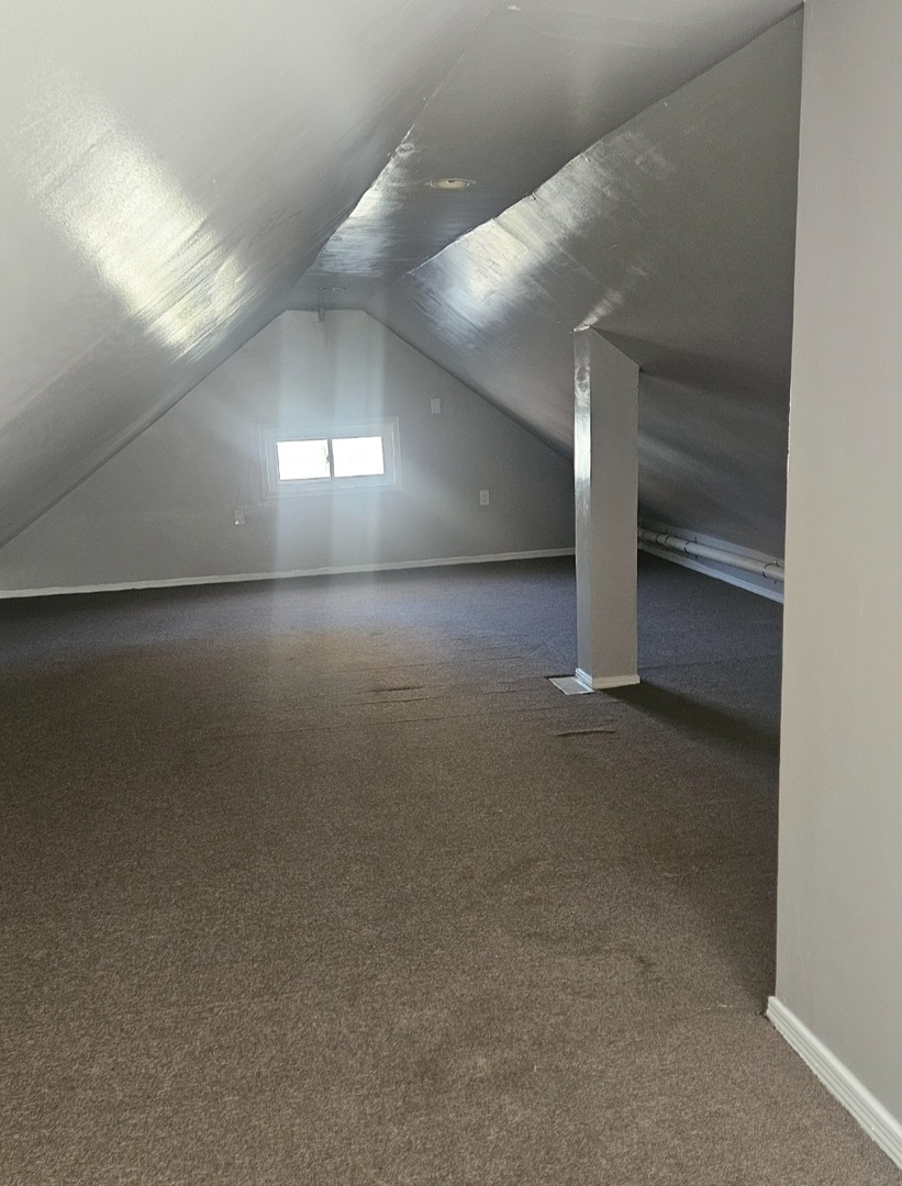 733 Schomer Avenue, Aurora, IL 60505