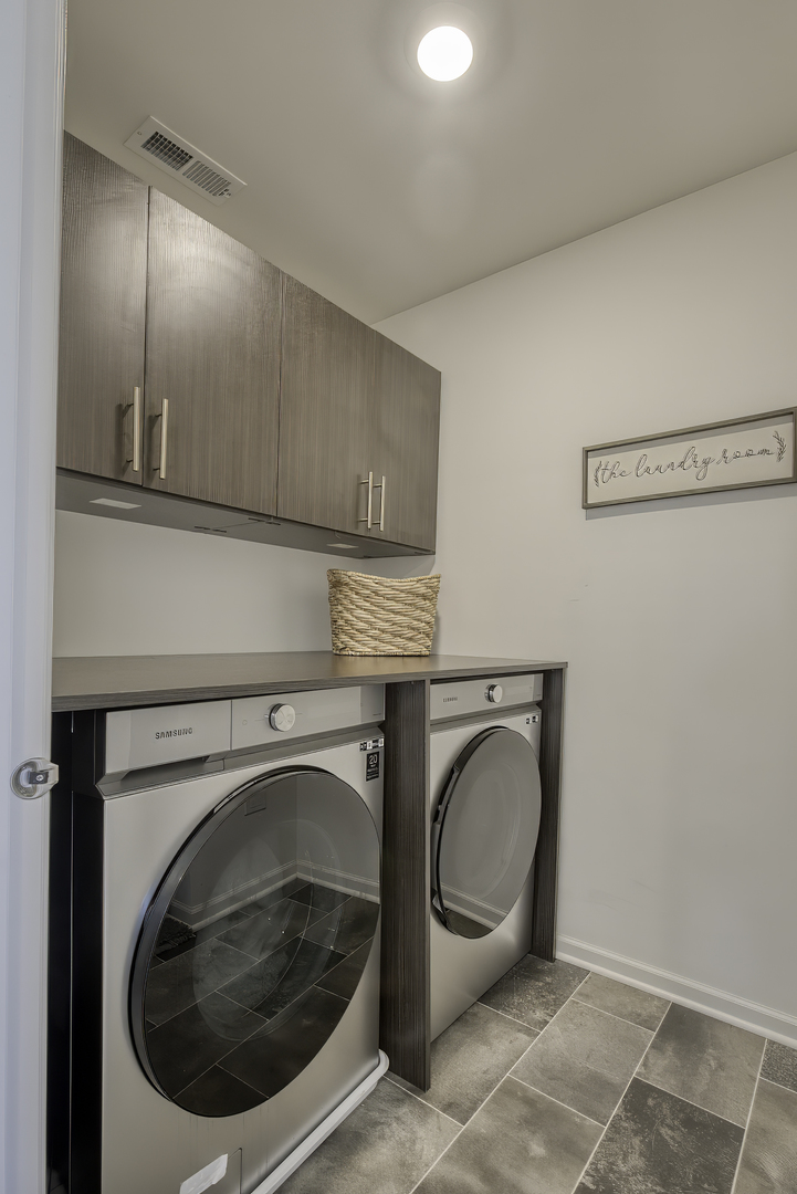 Plainfield, IL 60586