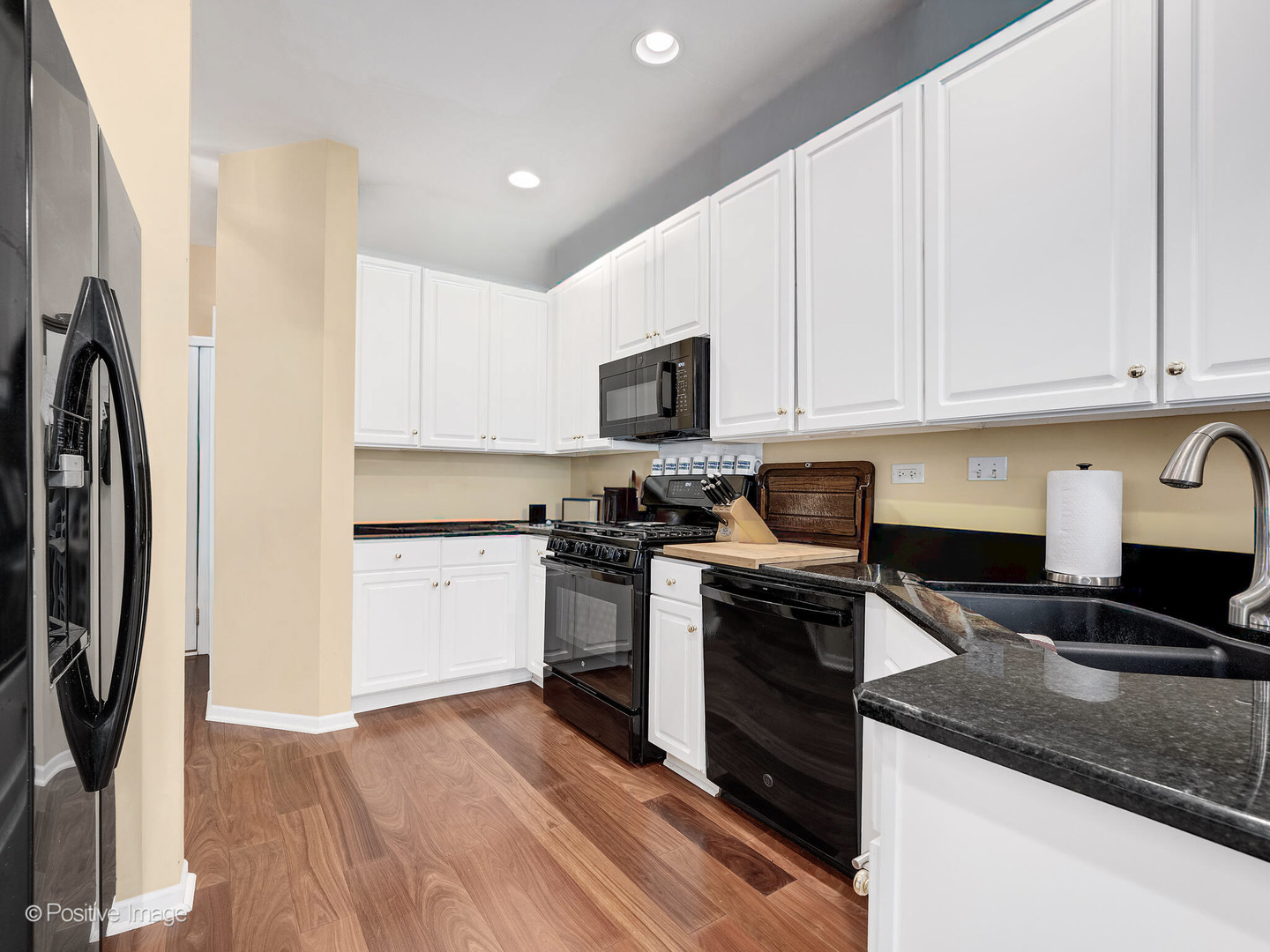 31104 Carpenter Court, Warrenville, IL 60555